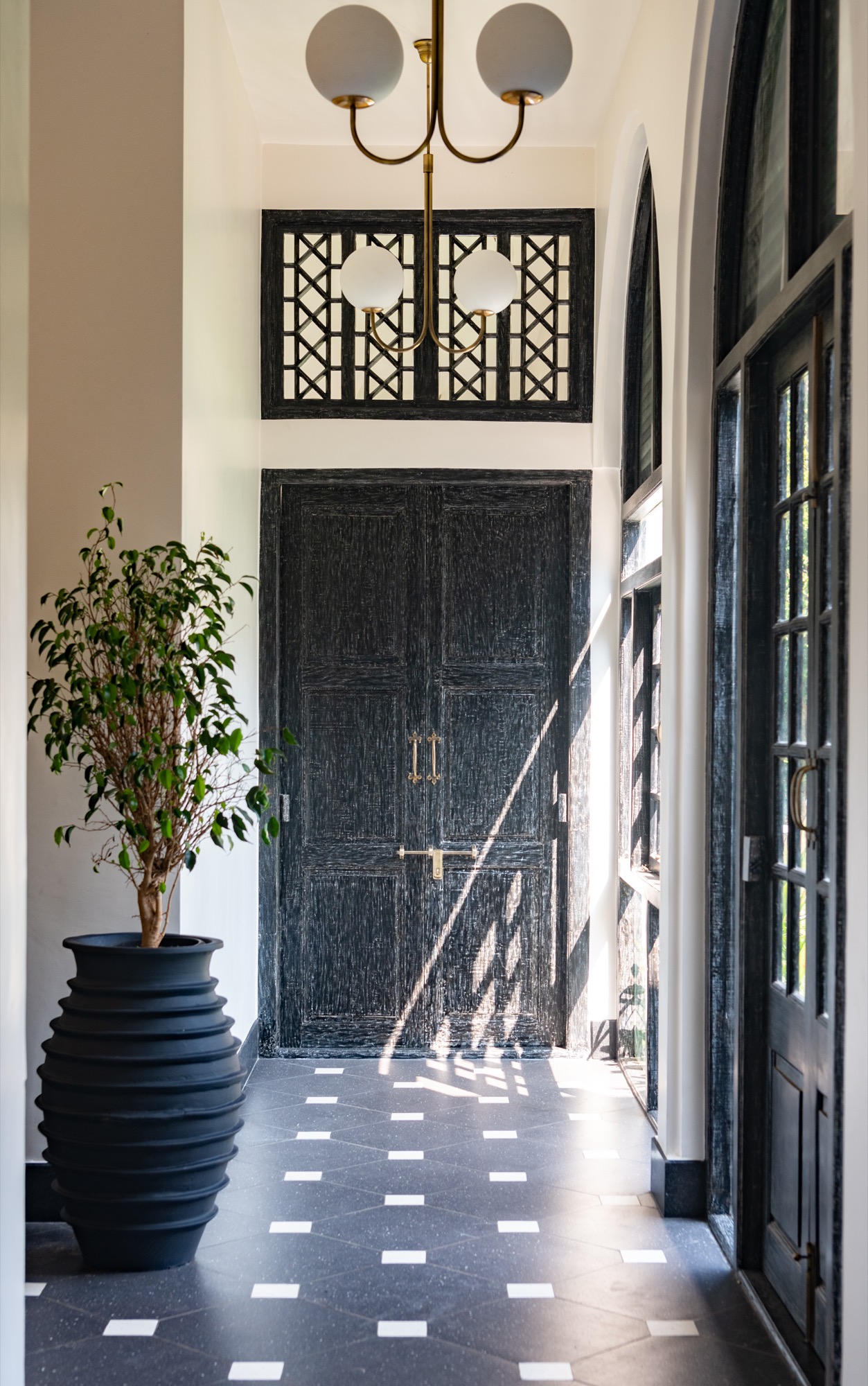 Fairview estate, Goa — Residential by Studio Pomegranate