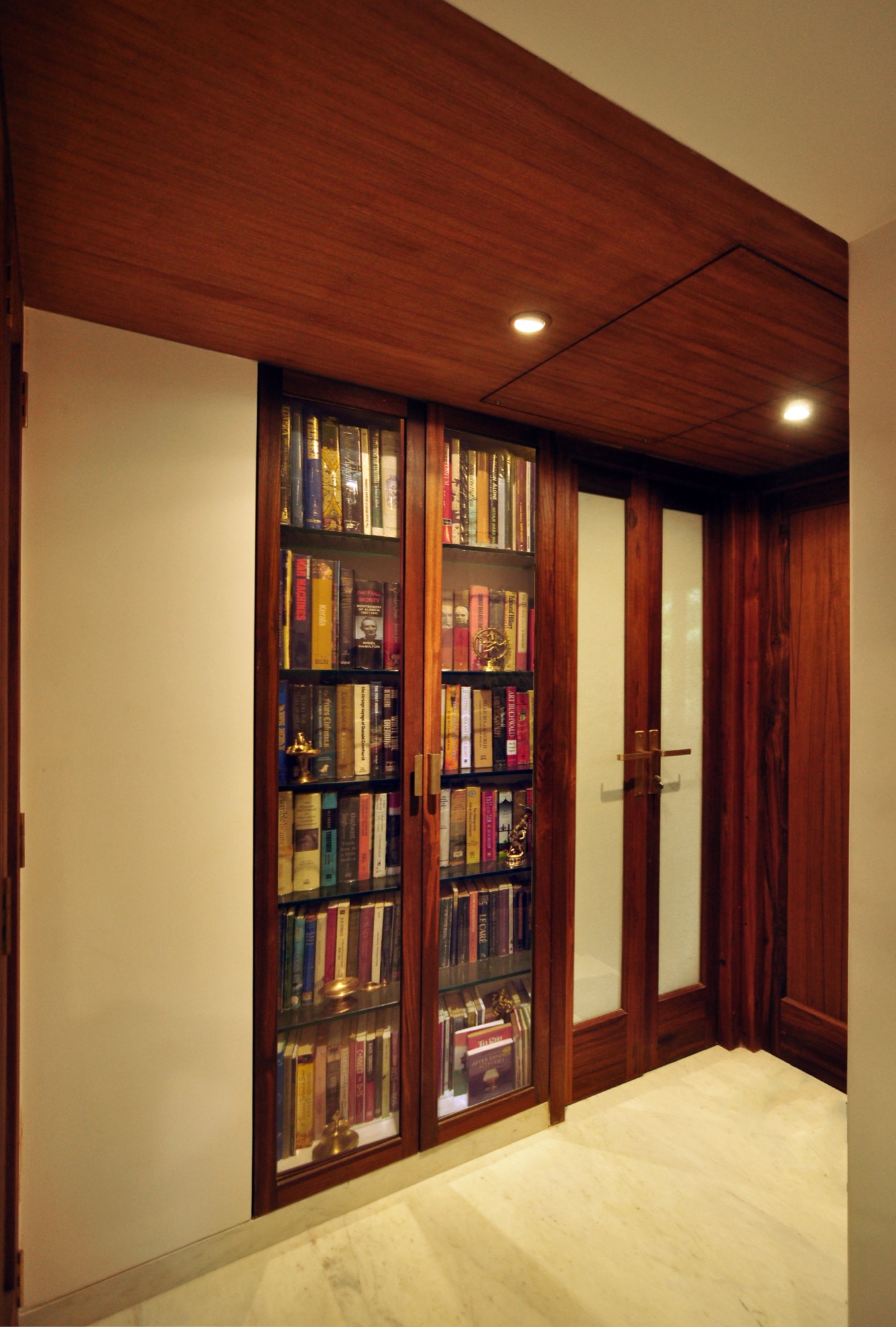 Home in Powai — Residential by Studio Pomegranate