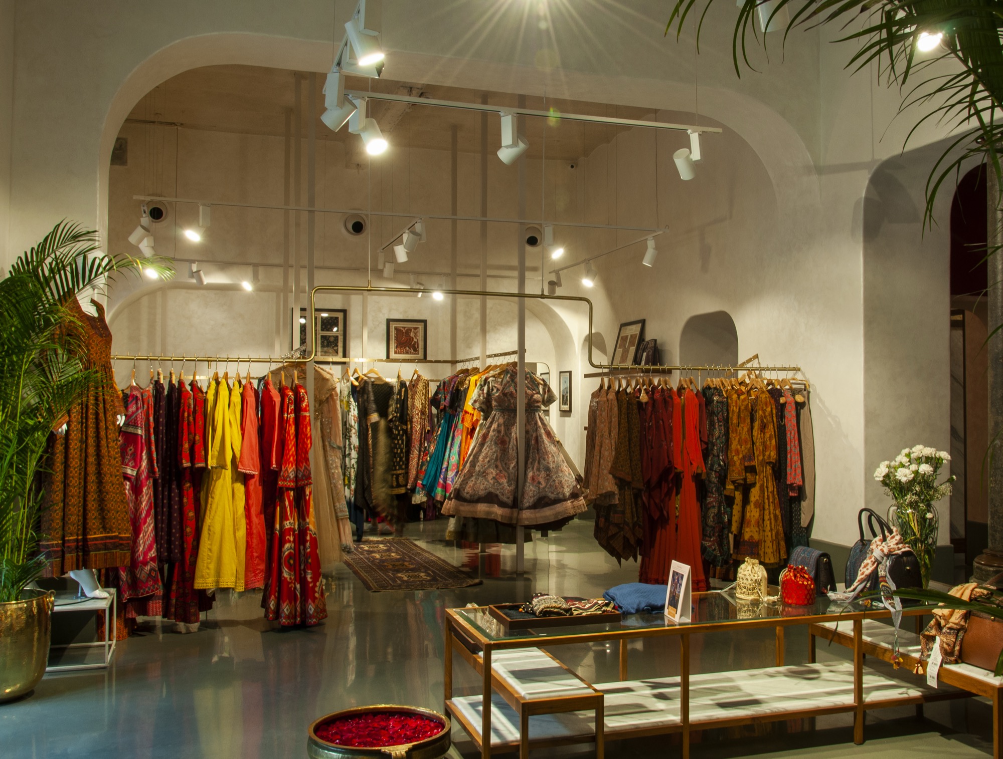 Ritu Kumar Store, Kemps corner — Retail · Restoration + Retrofitting by Studio Pomegranate