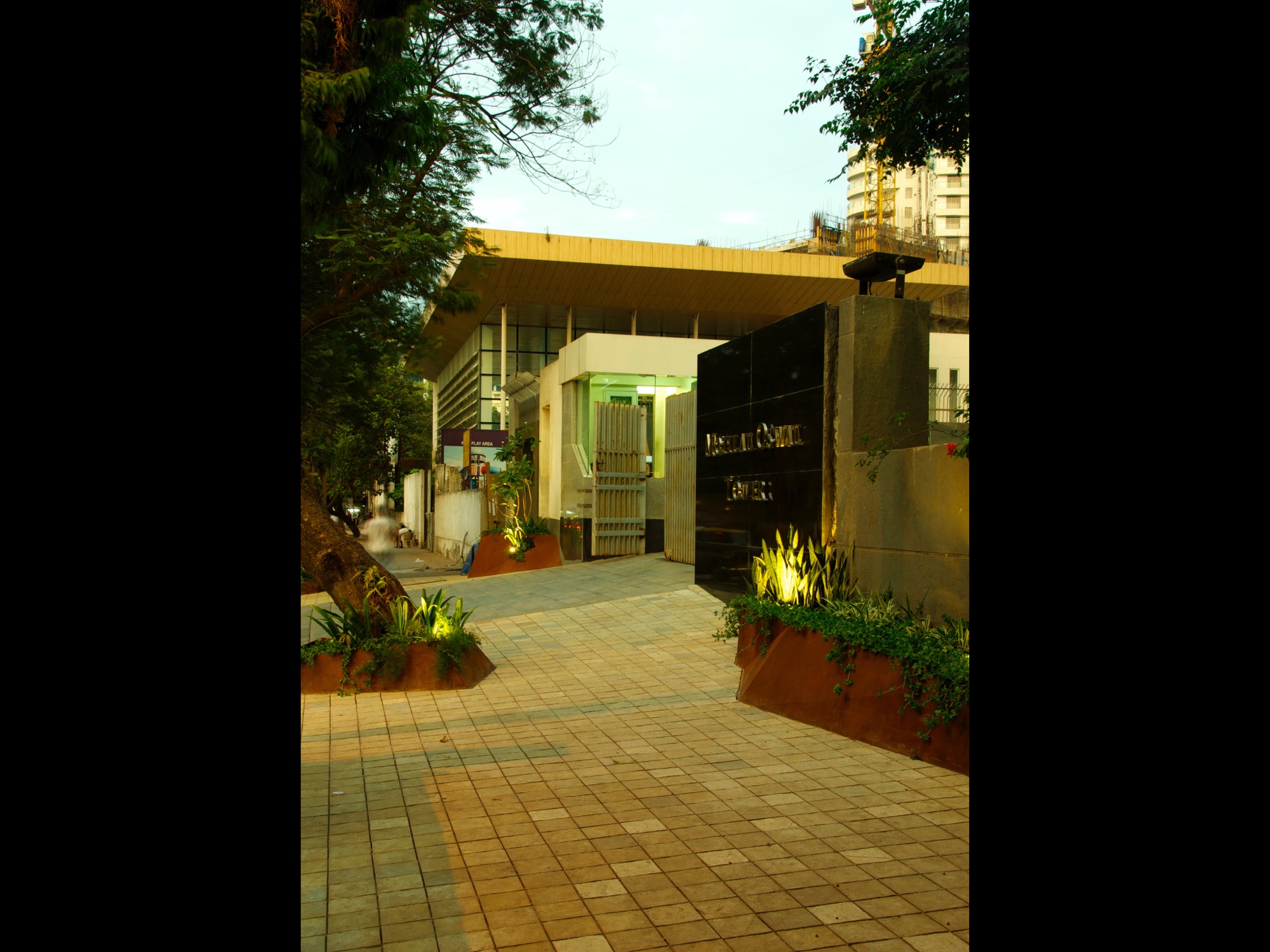 Walking spaces in Dadar — Urban Design by Studio Pomegranate