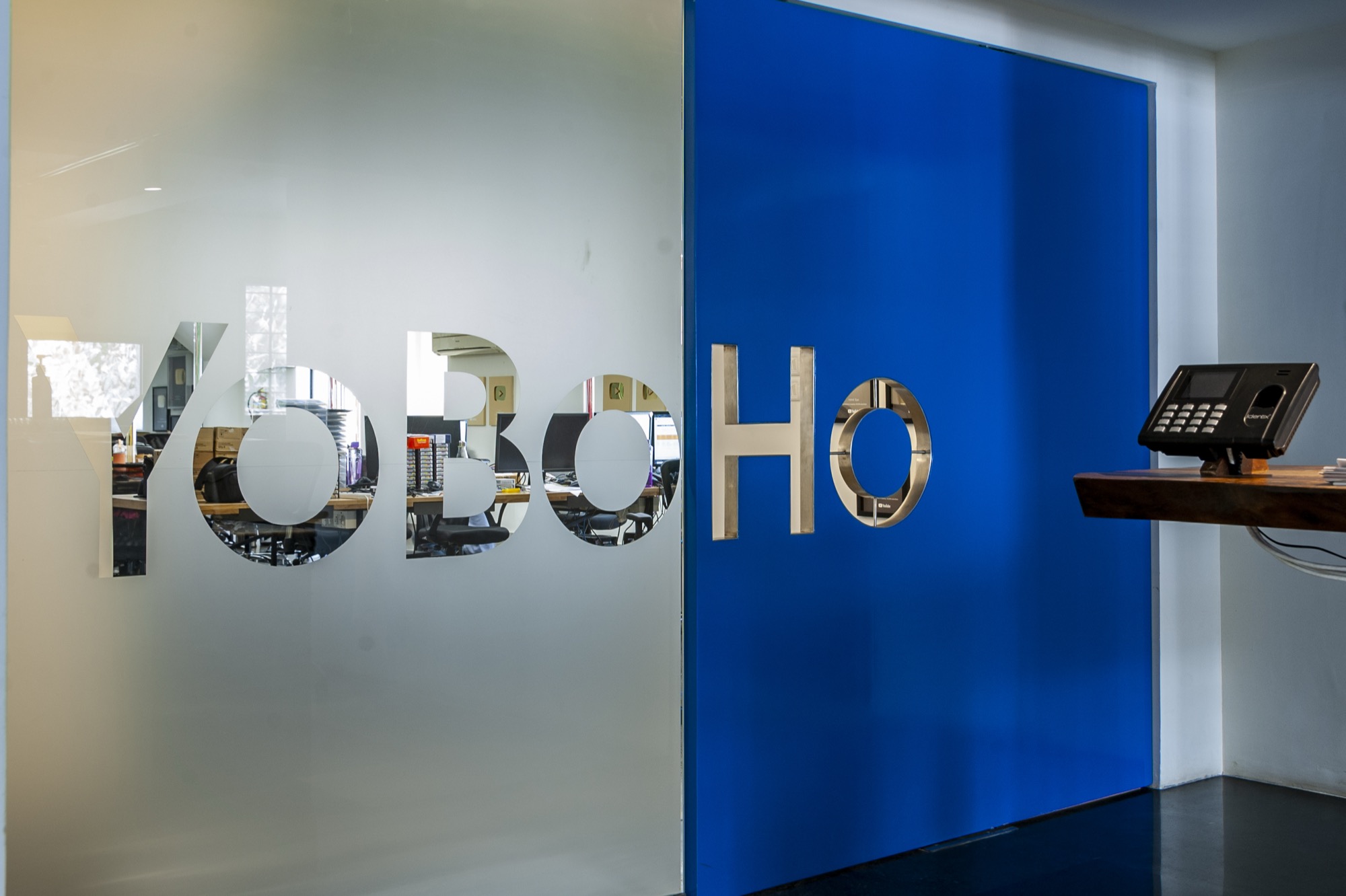 YoBoHo media office, Mumbai — Work spaces by Studio Pomegranate