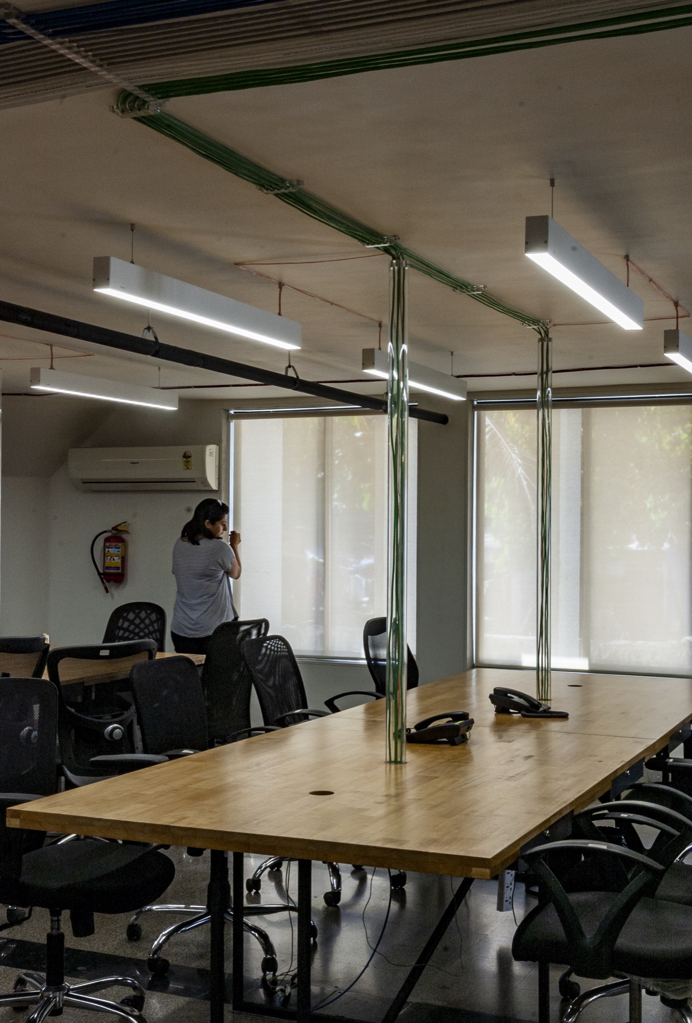 YoBoHo media office, Mumbai — Work spaces by Studio Pomegranate